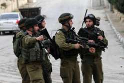قوات الإحتلال الصهيوني تعدم شابا فلسطينيا في البيرة