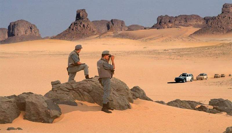 ضباط سامون من الجيش والأمن الوطني لتكوين الجمركيين في مراقبة وتأمين الحدود