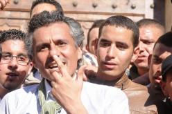 نكّاز يحذّر الحكومة الجزائرية