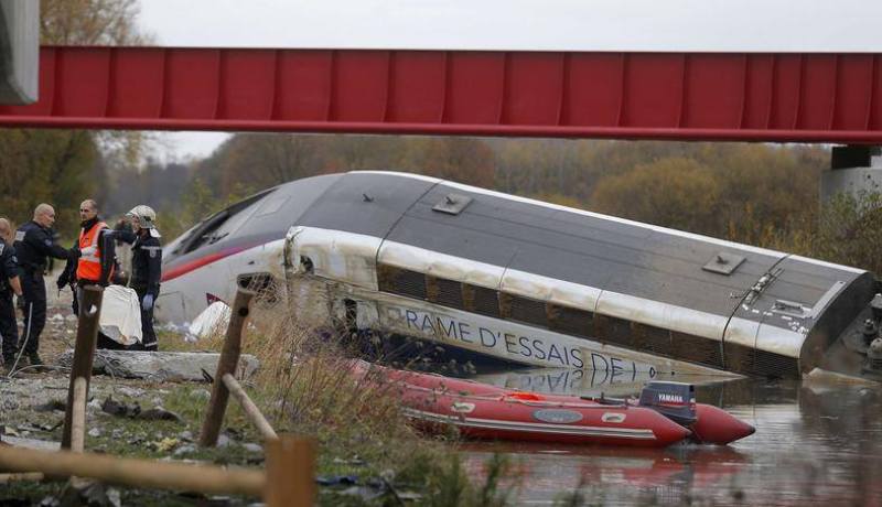 7 قتلى على الأقل في حادث جديد بفرنسا