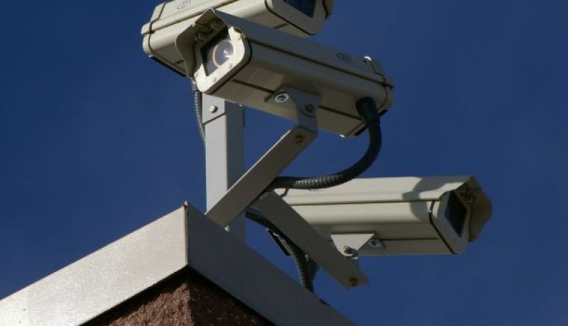 كاميرات أمنية لمراقبة الشواطئ ومواقف السيارات والحافلات بالعاصمة