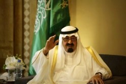 خادم الحرمين يدعو نجاد لحضور القمة الإسلامية
