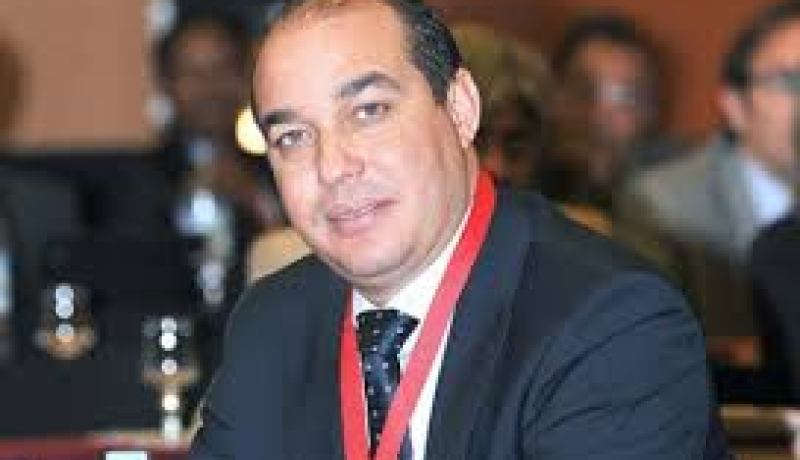 محمد السادس يعفي وزير الرياضة محمد أوزين من مهامه