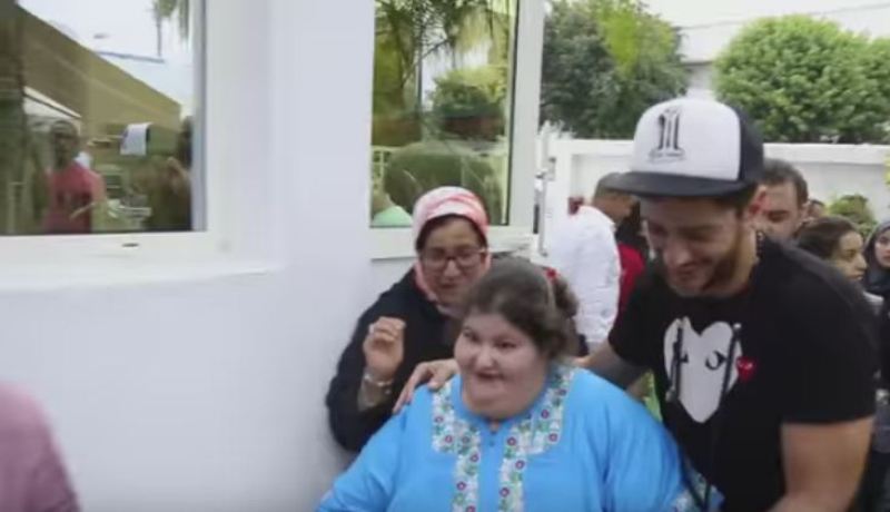 سعد المجرّد يبكي أضخم طفلة في العالم ويعدها بهذه الهديّة