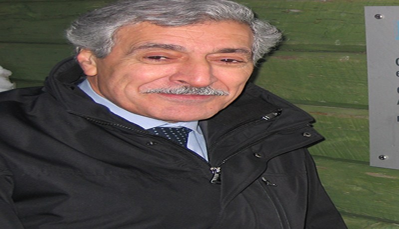 عائلة الدا الحسين ترفض تسييس جنازة آيت أحمد