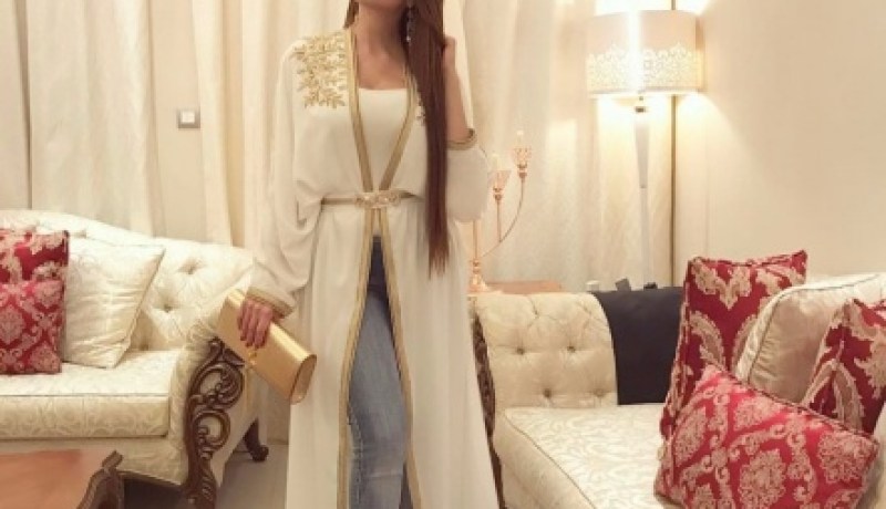 بالصورة..مالذي ارتدته نسرين طافش تحت القفطان وأشعل الإنستغرام؟