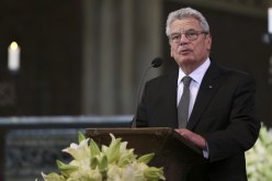 الرئيس الألماني يدعو إلى إدماج اللاجئين