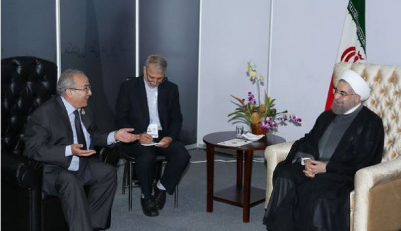 لعمامرة يجتمع بالرئيس الإيراني حسن روحاني في فنزويلا