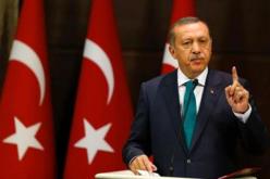 أردوغان يحذر موسكو من اللعب بالنار