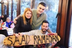 مطعم تركي يكتب إسم سعد رمضان على أحد منتجاته وهكذا كانت المفاجأة