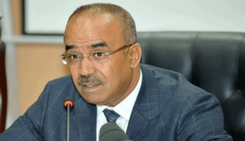 بدوي.. بوتفليقة هو المُخول الوحيد لإجراء حركة في سلك الولاة