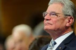 وفاة رئيس ألمانيا الأسبق ريتشارد فون فايتساكر عن 94 عاما