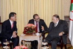 بوتفليقة يستقبل السفير الجديد لجمهورية كوريا