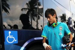 نيمار يعرب عن استيائه من انتقادات الصحافة البرازيلية