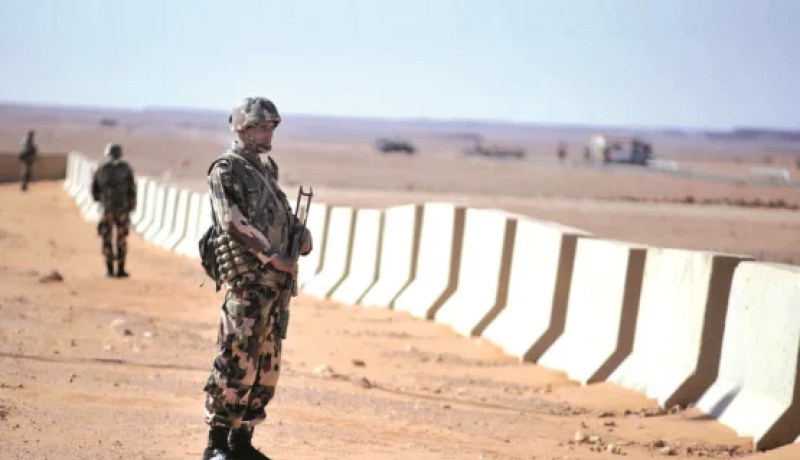 الجيش الوطني يوقف 3 مهربين ويحجز 565 غرام من المعدن الأصفر بتمنراست