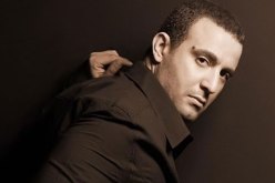 أحمد السقا يطالب جمهوره بالدعاء لابنته