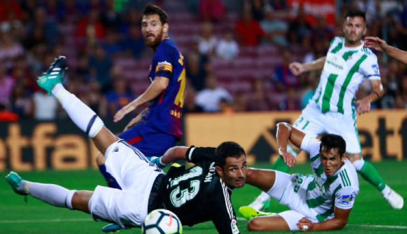 رقم سلبي لميسي أمام بيتيس