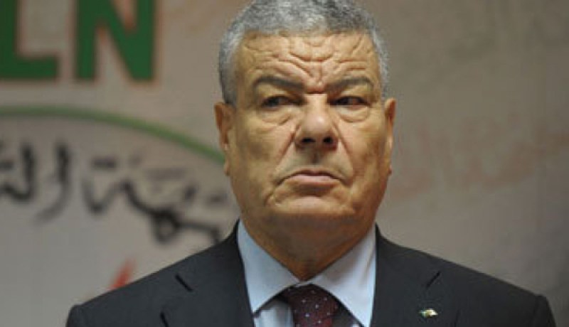 بالفيديو والصور سعيداني يذرف الدموع أمام الملأ.. والسبب