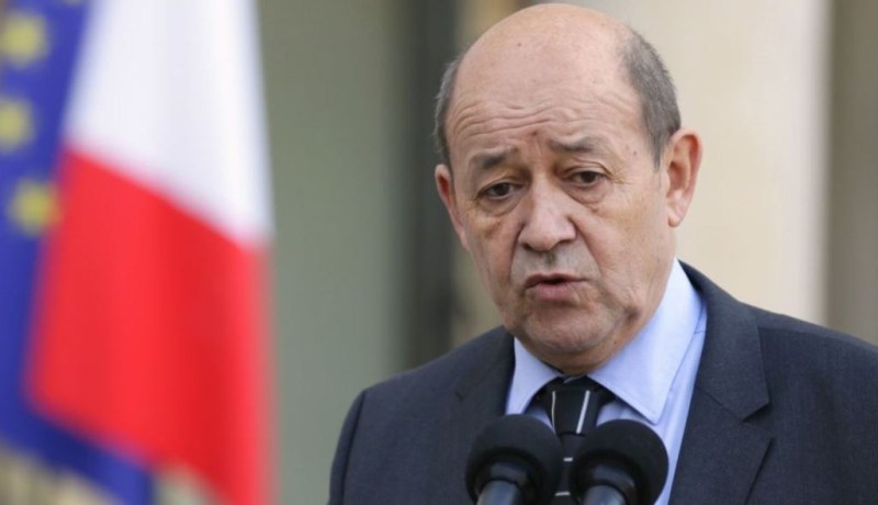 وزير خارجية فرنسا بالجزائر تحضيرا لزيارة ماكرون
