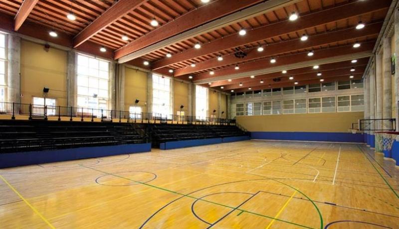 بالفيديو…إنهيار قاعة رياضية ونجاة اللاعبين من مأساة حقيقية