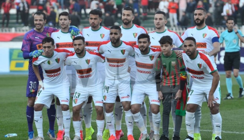 بالصور.. التعادل السلبي يحسم الشوط الأول بين الإتحاد والمولودية