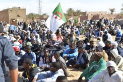 أحزاب المعارضة تحمل نواب البرلمان مسؤولية ما يحدث في عين صالح