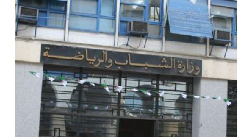 وفاة الوزير الاسبق للشباب والرياضة عبد النور بقة