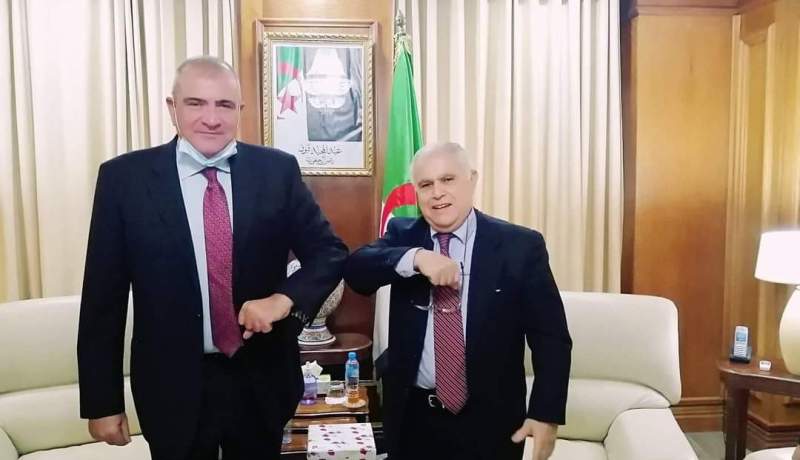وزير الطاقة يستقبل السفير المصري بالجزائر