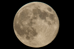 القمر العملاق الثالث والأخير لسنة 2016  يظهر اليوم الثلاثاء