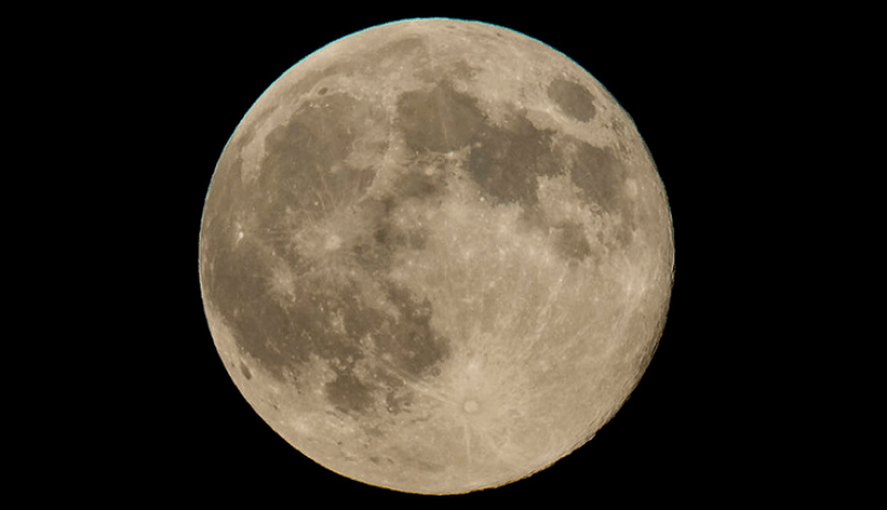 القمر العملاق الثالث والأخير لسنة 2016  يظهر اليوم الثلاثاء