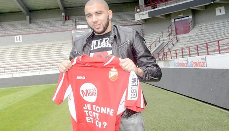 المغترب والي يحل بالجـزائر وسيتفاوض اليوم واتصالات مع ساكومبي