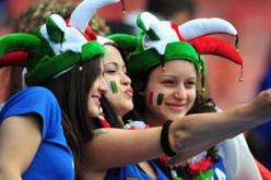 حسناوات يورو 2012 يخطفن الأضواء من اللاعبين