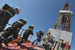 ثاني أكبر شركة نفطية روسية تقرّر وقف مشاريعها في الجزائر