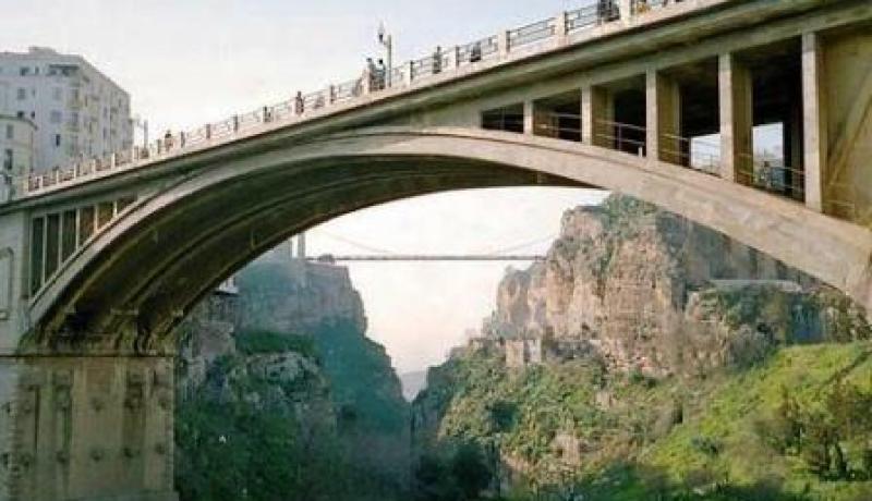 4 عائلات تهدد بالانتحار الجماعي في قسنطينة