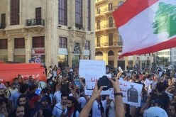 اعتصام العشرات أمام عدد من الوزارات بلبنان على خلفية أزمة النفايات
