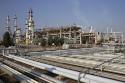 سعر النفط يتراجع الى أقل من 50 دولار للبرميل في برصة نيو يورك