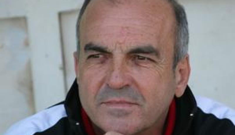 ألان ميشال: انتداب مدافع محوري ومهاجم ضرورة ملحة