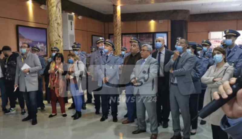 خالدي يشدد على ضرورة حل مشكل 1588 حاوية مكدسة بميناء وهران