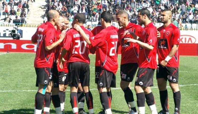 لقاء شباب بلوزداد-اتحاد العاصمة بملعب تشاكر أو 20 أوت