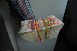 كهل يــنتحل هــويـة رجل أعمال..ينصب على شركة خاصة ويسلبها 13 مـليارا