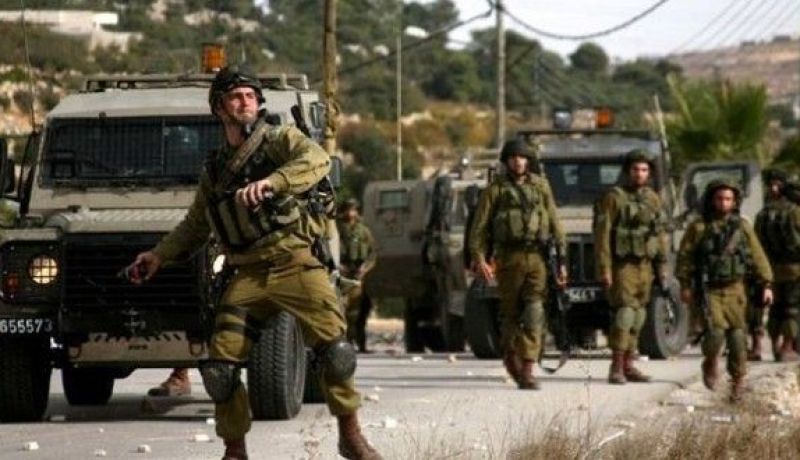قوات الاحتلال الإسرائيلي تعتقل 9 فلسطينيين خلال عمليات دهم بالضفة الغربية