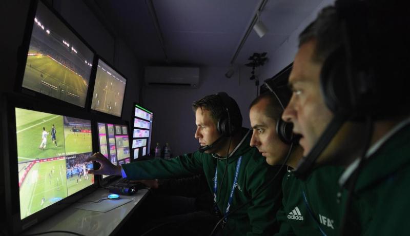 “الVAR” بداية من هذا الموسم في “التشامبيانزليغ”