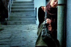 لأن والدي فضّل توفير المال ظلت حاجاتنا الضرورية قيد الانتظار