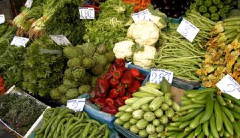 إلتهاب أسعار الخضر والفواكه قبيل عيد الأضحى