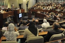 تقليص أجور النواب والوزراء للتقشف
