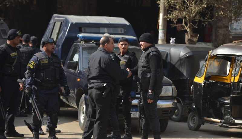 بالفيديو مصر إطلاق نار على فندق في شارع الهرم