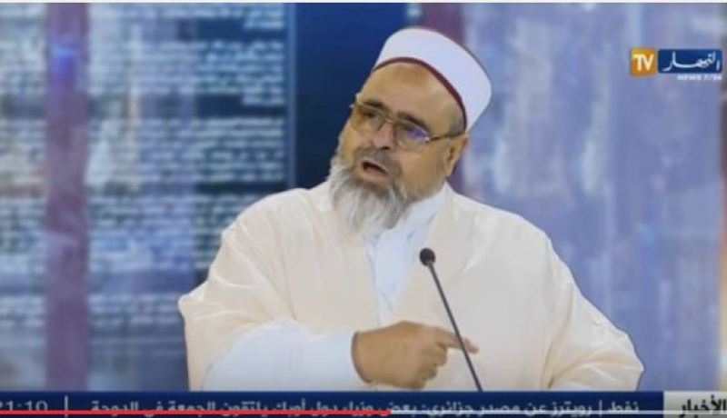 بالفيديو الشيخ علي عية يجيز للفتاة نشر عروض الزواج عبر الفايسبوك