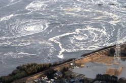 لأول مرة لحظات مرعبة لفيديو التسونامي اليابان 2011