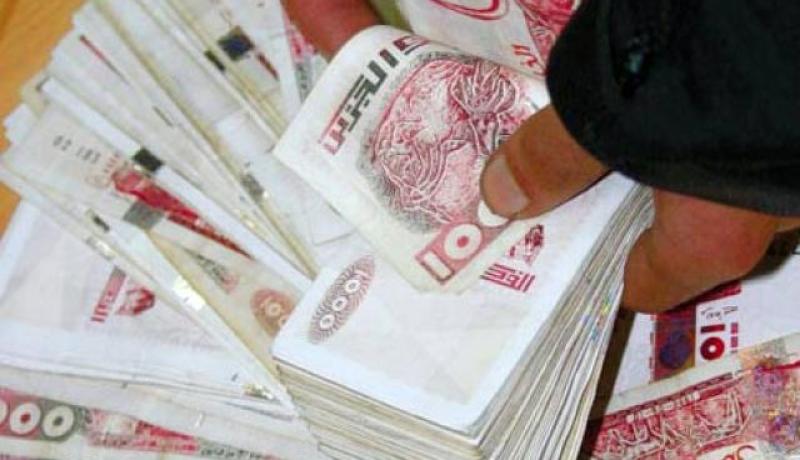 توقيف رعيتين إفريقيتين لتورطهما في تزوير العملة الوطنية و الأجنبية بالبليدة