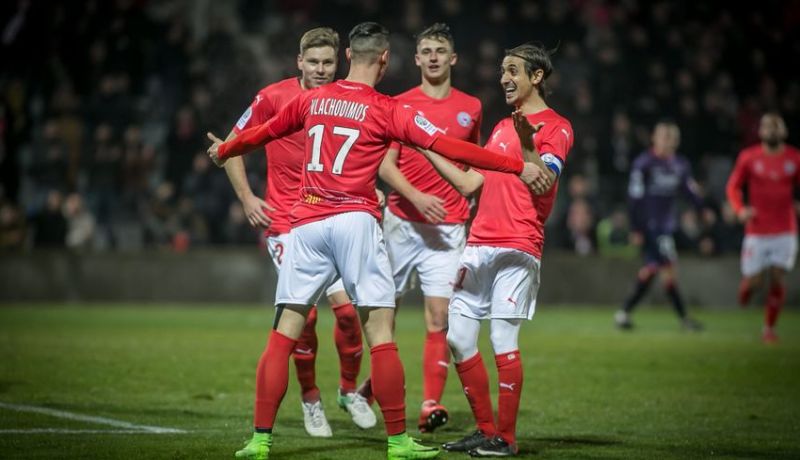 حارك وكادامورو يضمنان الصعود لليغ 1